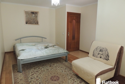 Сдается на часы. Командированным.