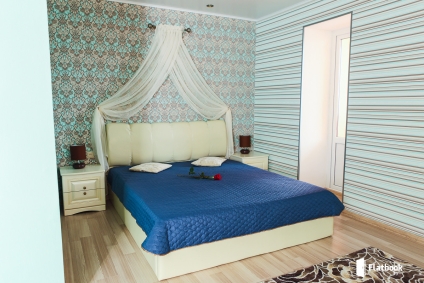 Центр. Пешеходная улица в пяти минутах.