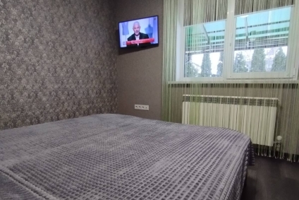 Дом недалеко от центра с парковкой и бильярдом