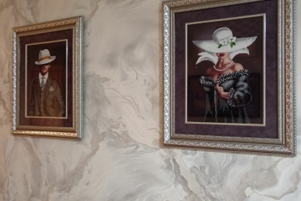 В самом центре. Сдается также  студентам на сессии по договорной цене.