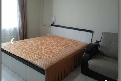 В самом центре. Сдается также  студентам на сессии по договорной цене.