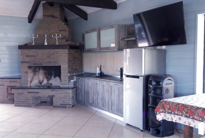 'Беседка над озером'